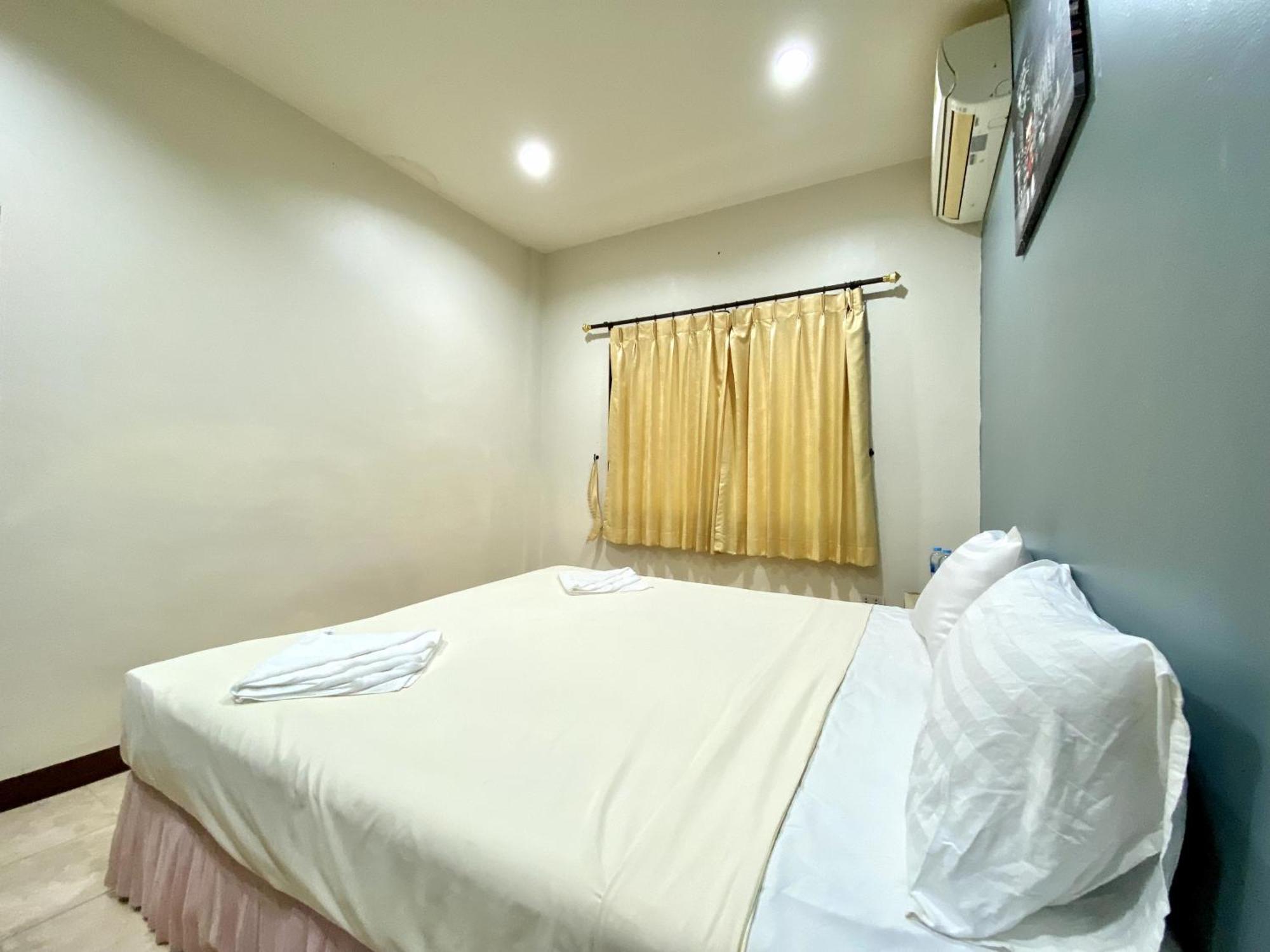 Patong Adventure Hostel Exterior foto